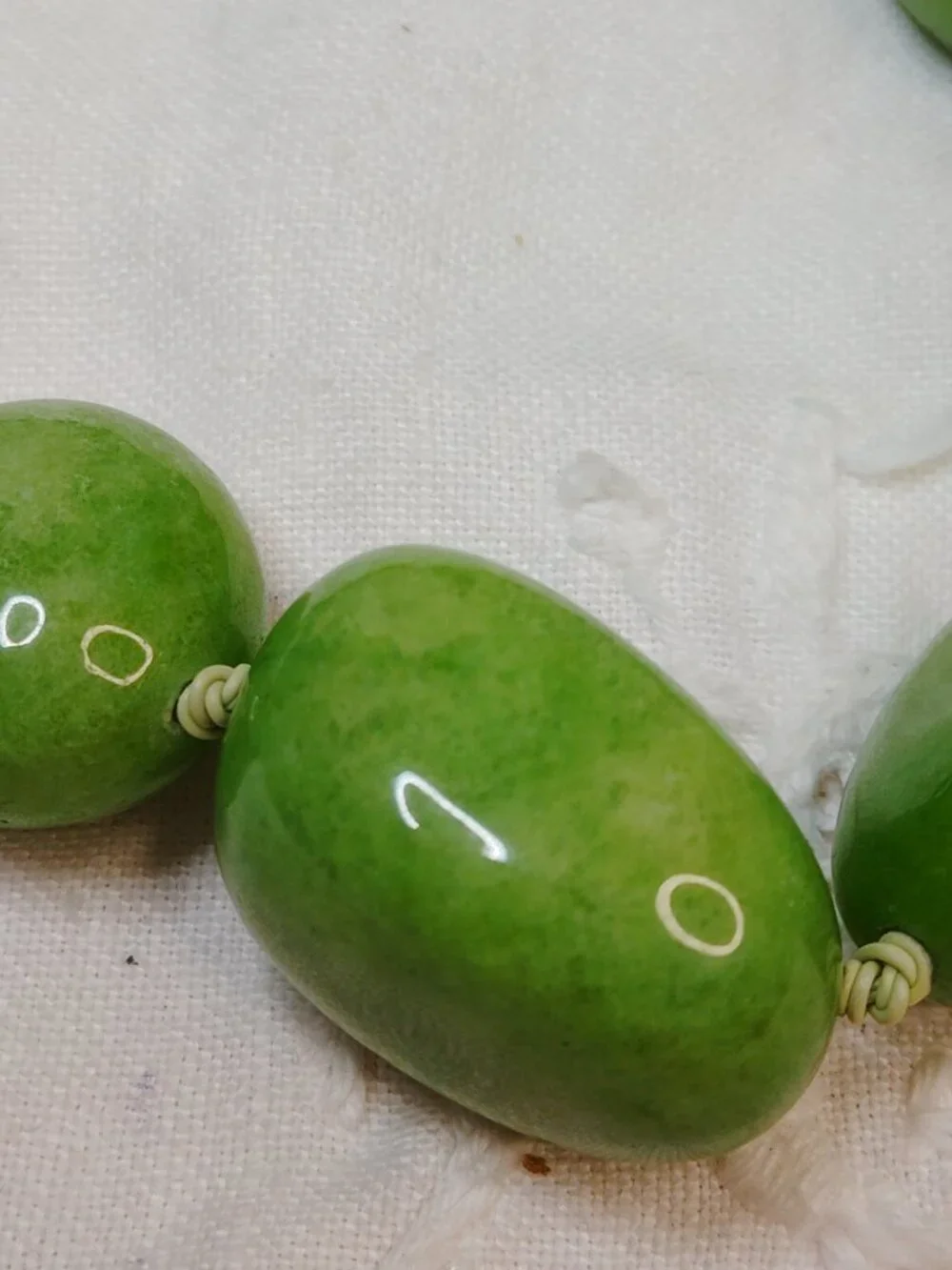 Sajen Sterling Silver Apple‑Green Quartzite Necklace – 26″ Hand‑Knotted